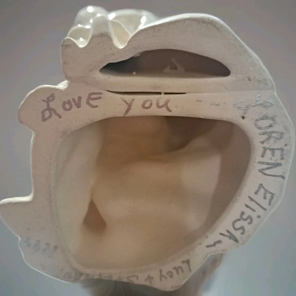 Vintage‎ Mold Holy Jesus Nativity Figurine Iridescent Pearl Ceramic